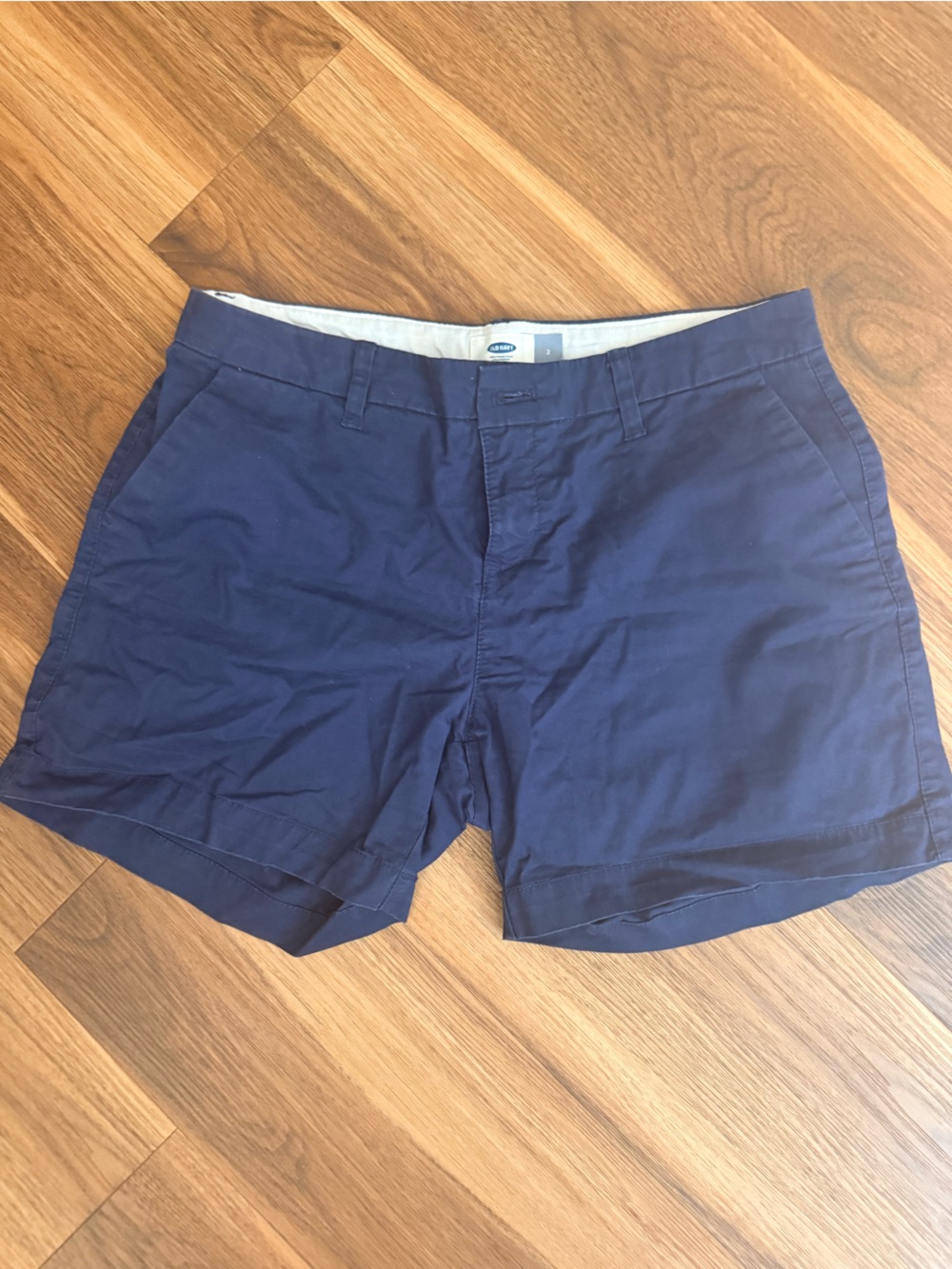 Women’s  Old Navy / Navy Chino Shorts size 2